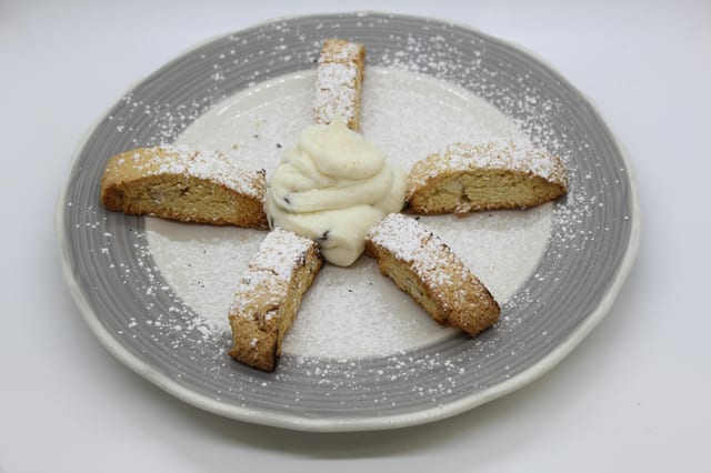 Biscotti & Cannoli Cream.